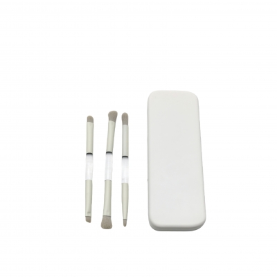 Double-headed box of makeup brushes